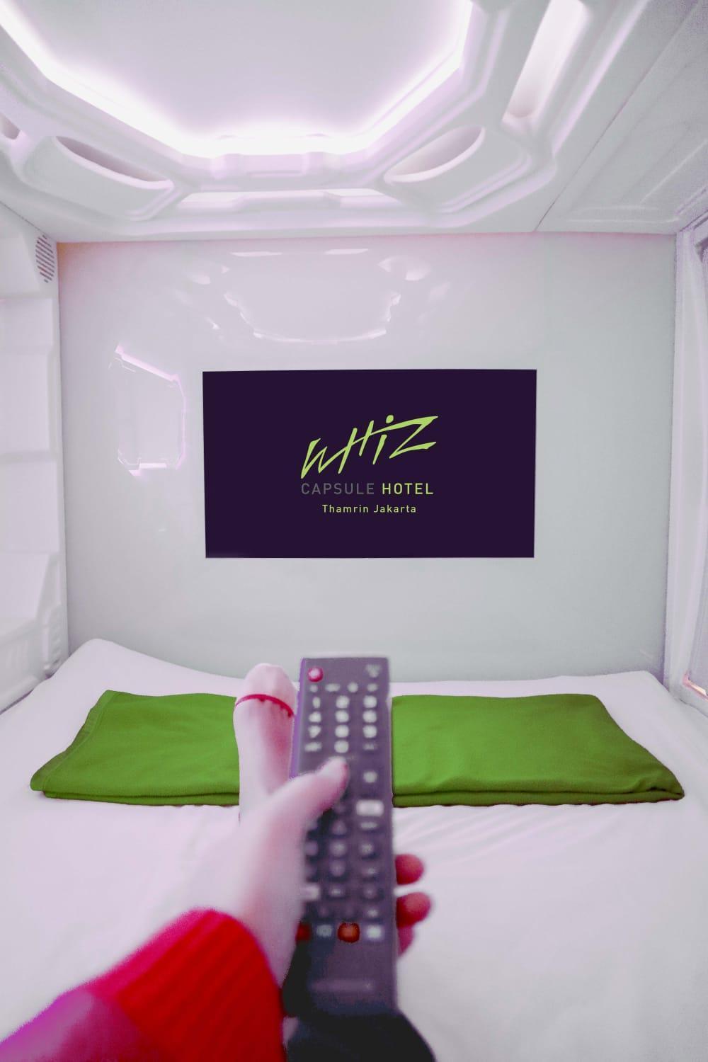 Whiz Capsule Hotel Thamrin Jacarta Exterior foto